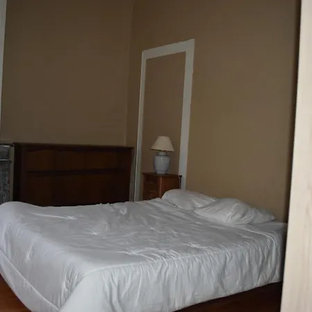 Apartment De Caractere Plein Centre Bourg-sur-Gironde