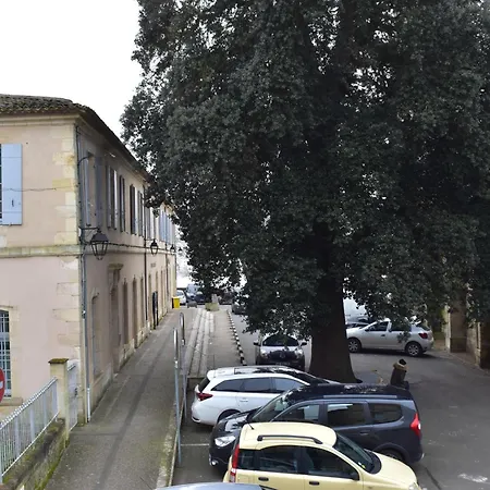 De Caractere Plein Centre * Bourg-sur-Gironde